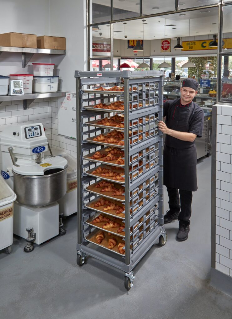 UPR1826F20580_Full_Size_Ultimate_Sheet_Pan_Rack_w_3_Spacing__Croissants